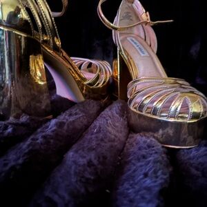 Elegant Gold Strappy Platform Heels